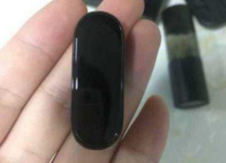 小米手环4彩屏表盘大全,小米手环4怎么看是不是全新的