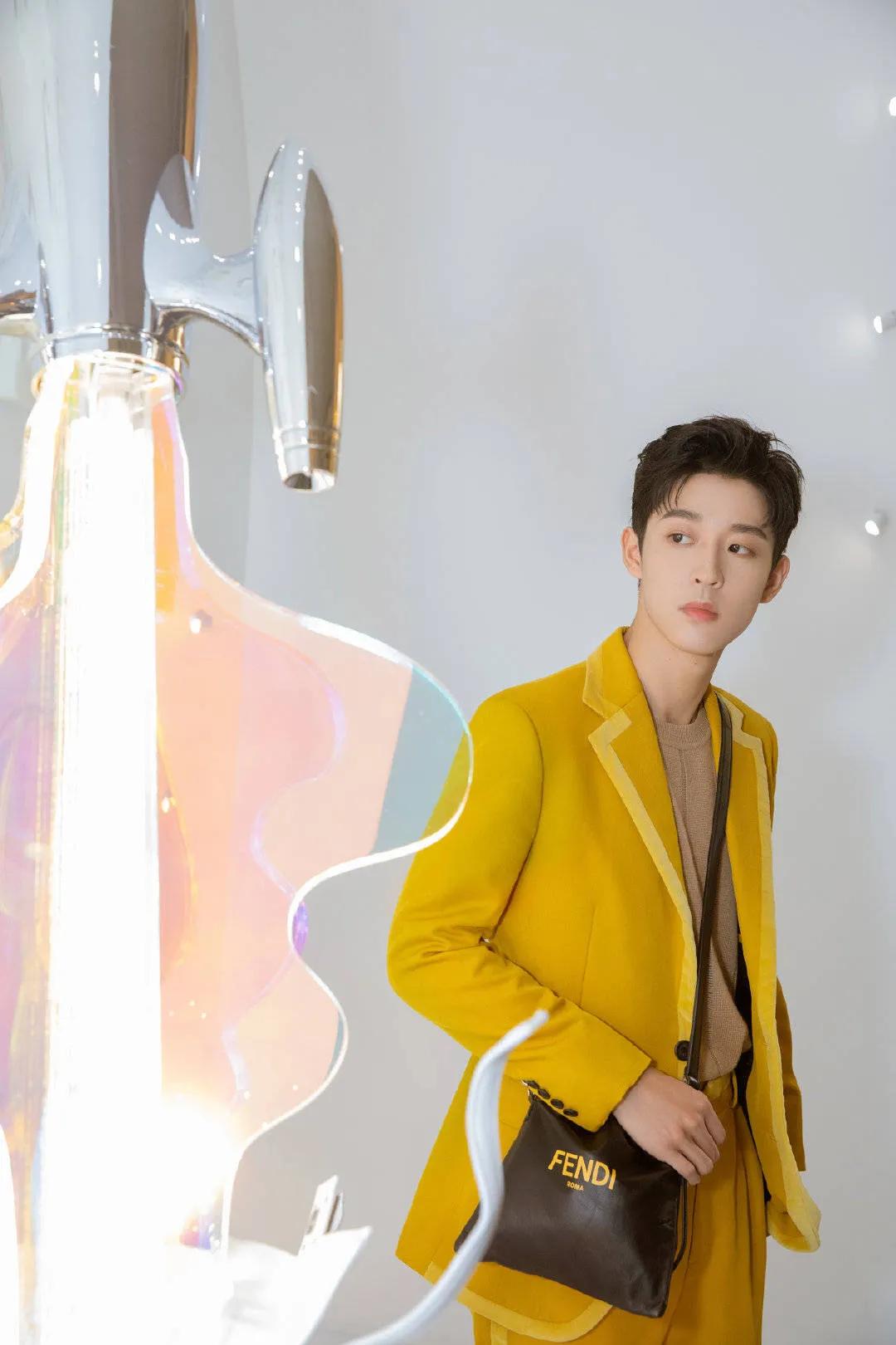 黄子韬王一博101创造营,创四选手撞脸王源