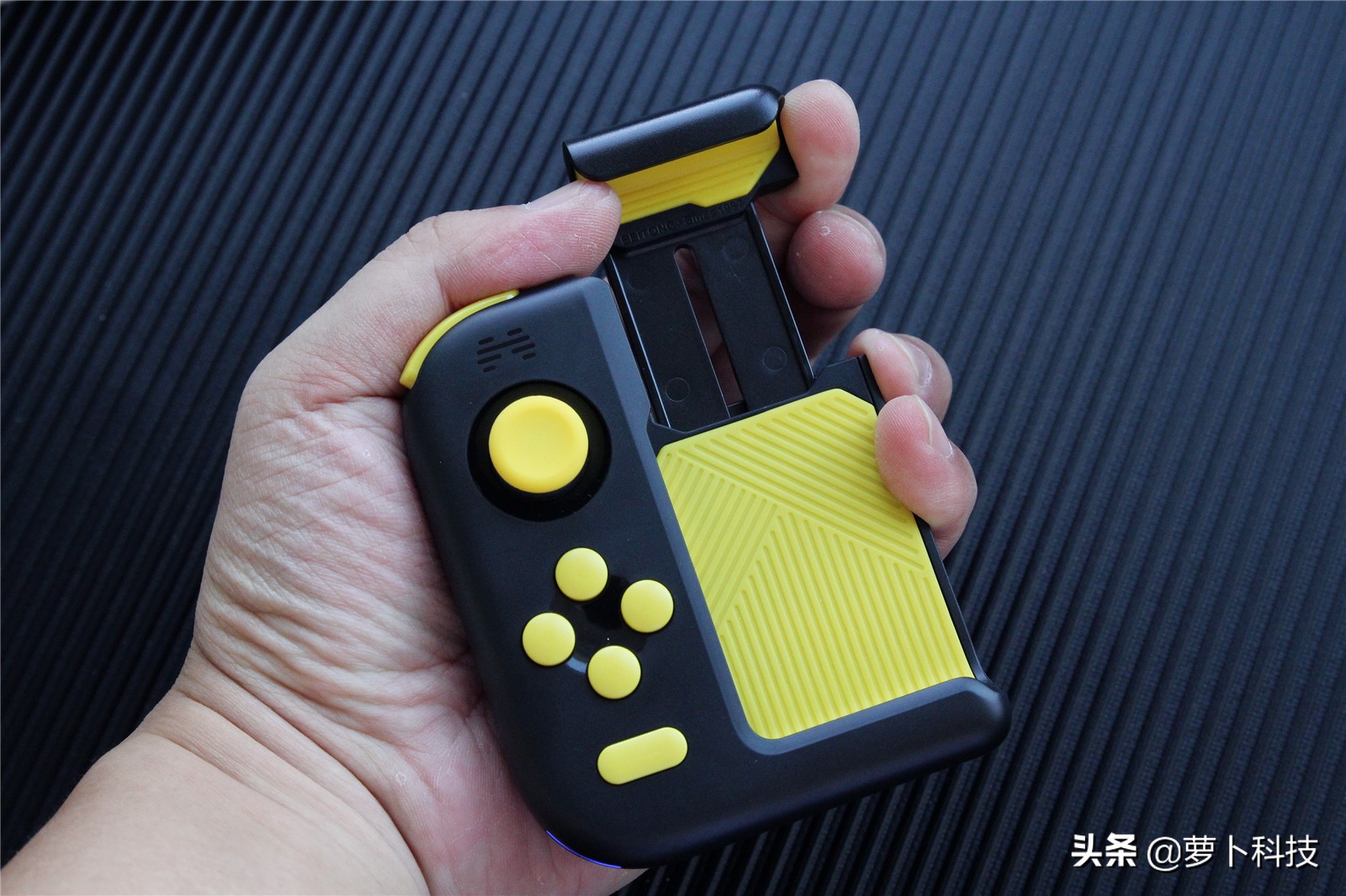 北通h1手柄怎么连接手机,北通h1手柄玩原神