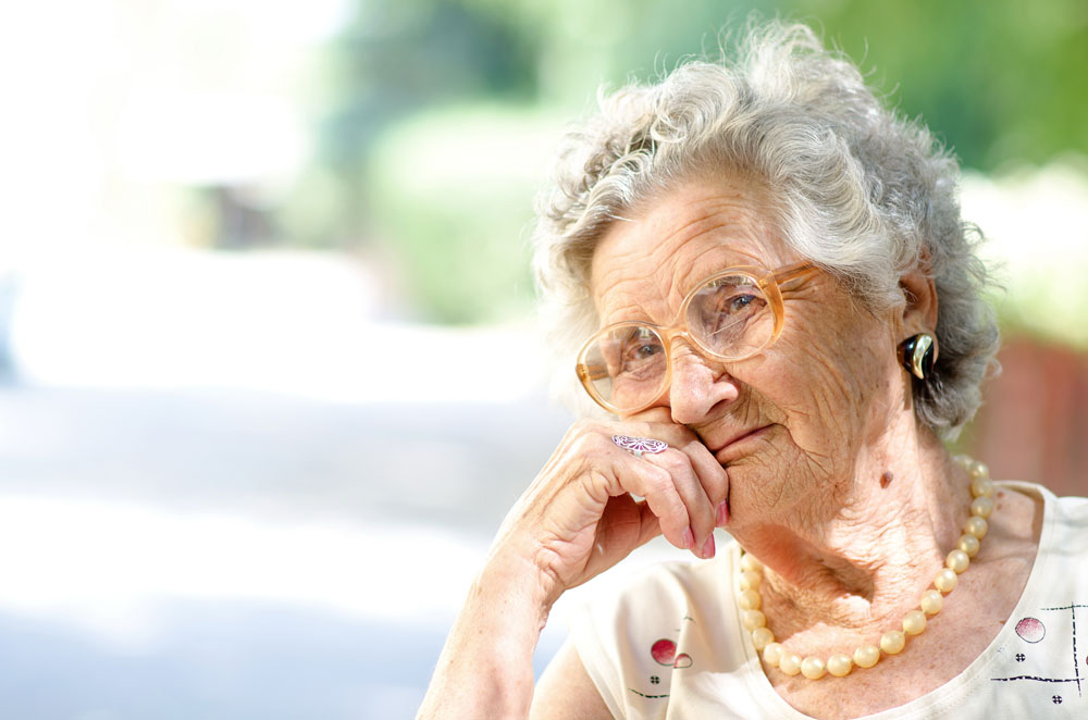 我今年57岁外阴瘙痒用什么药,外阴瘙痒分泌物检查正常怎么回事