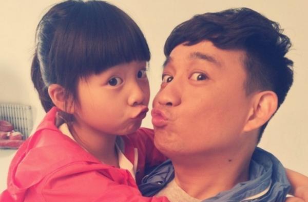 四五岁的孩子还尿床，家长别不当回事，找找看是这个原因嘛