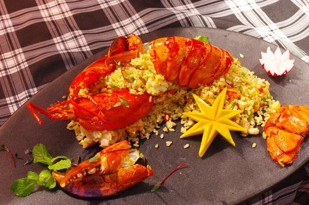 加拿大龙虾怎么吃熟的,加拿大生猛龙虾的正确吃法