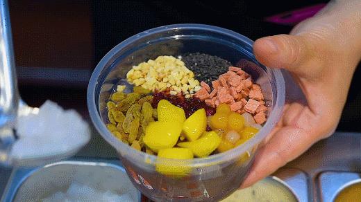 全球疯抢的网红小吃都来徐州苏宁负一层了！100元能吃掉一半