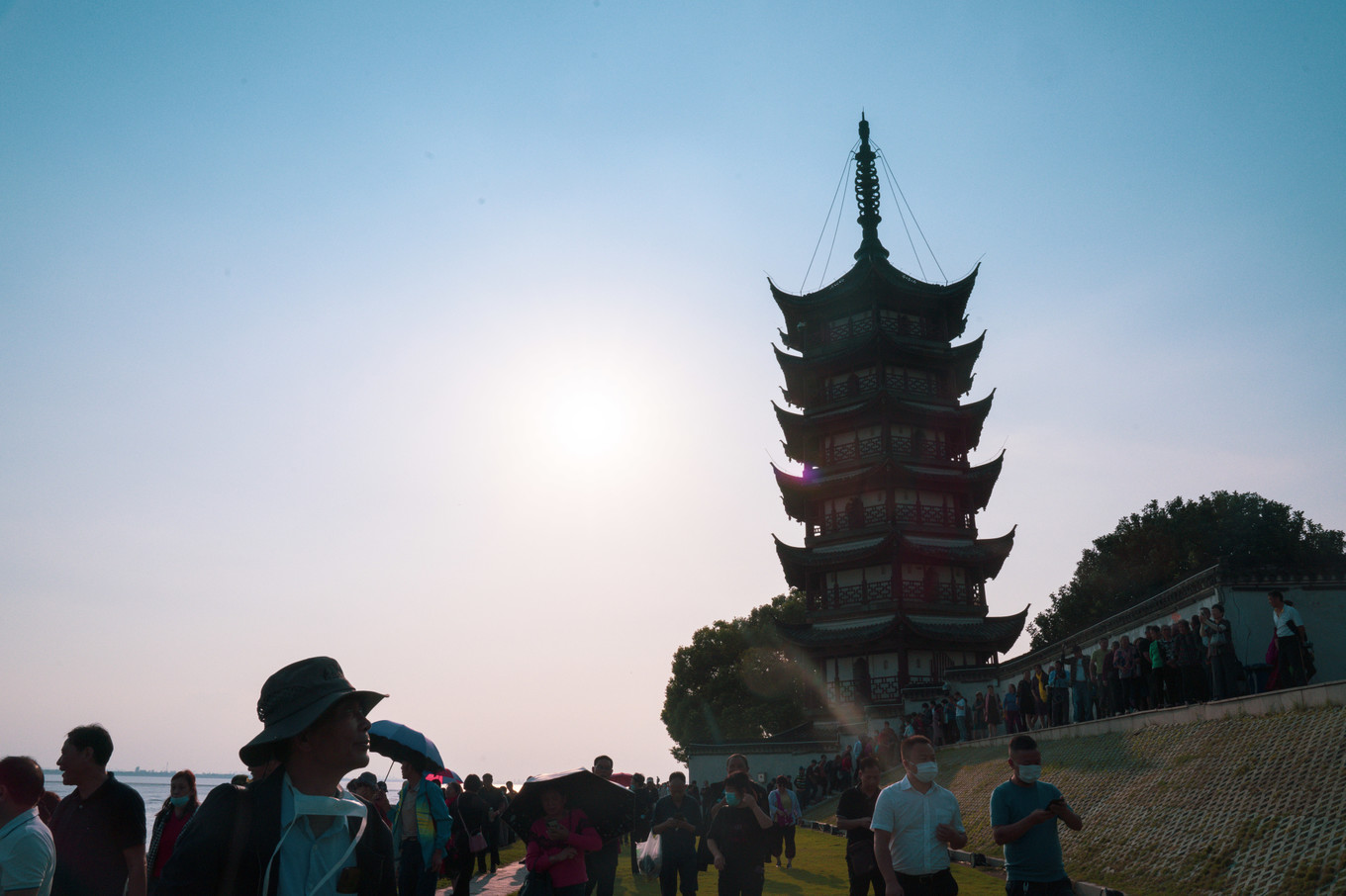 不仅仅是皮革，海清潮静——海宁