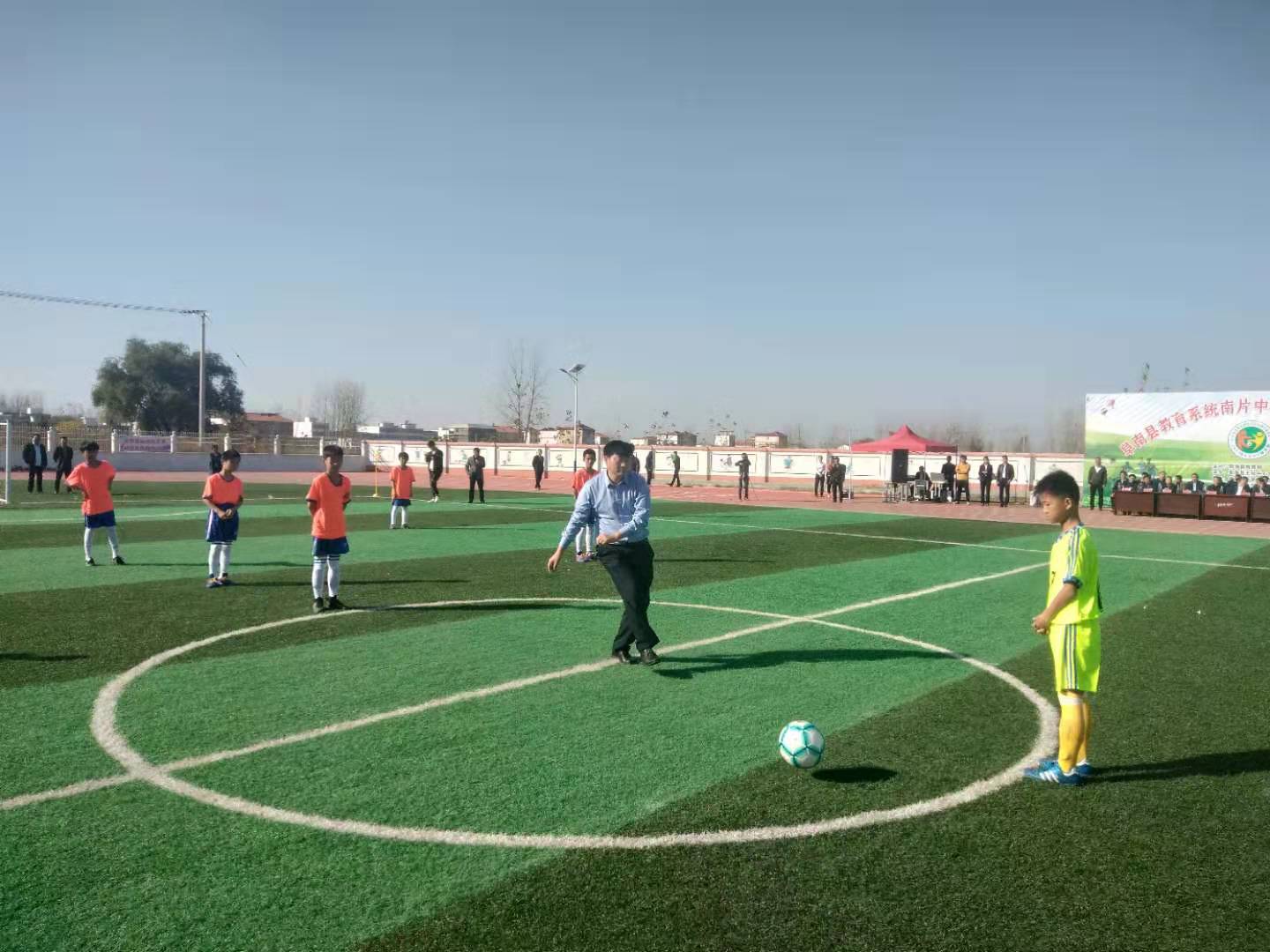 阜南县教育系统（南片区）中小学校园足球联赛在王化镇开幕