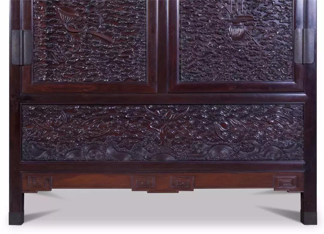 重器解析：紫檀八宝八仙纹大四件柜