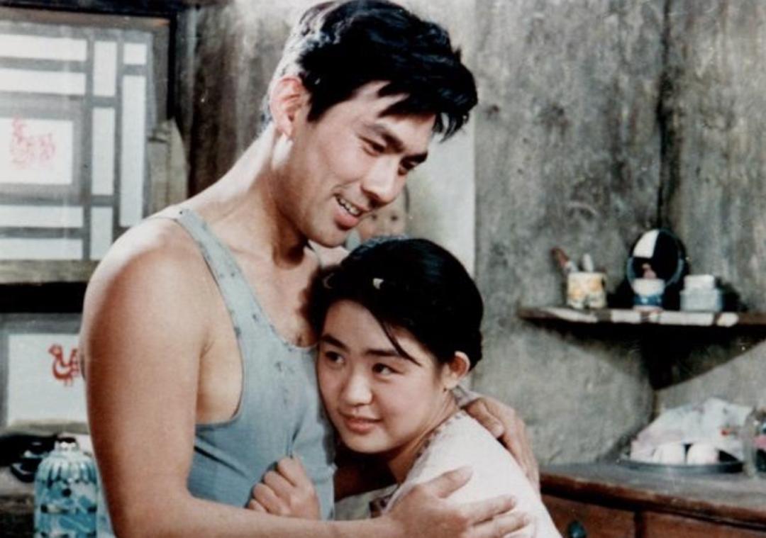 经历过荒唐的年代，你会选择成为亿万富翁还是继续草原牧马？