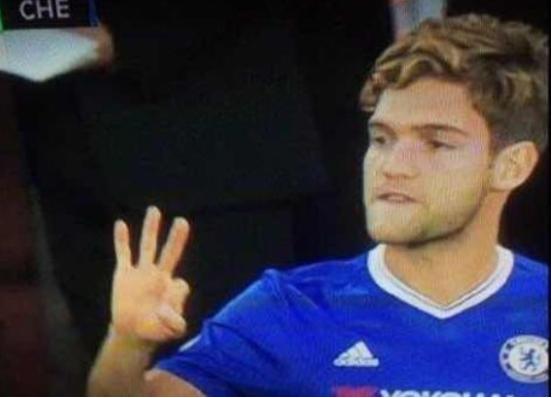 战术观察｜3大于4？孔蒂“三后卫”战术风格的成功密码