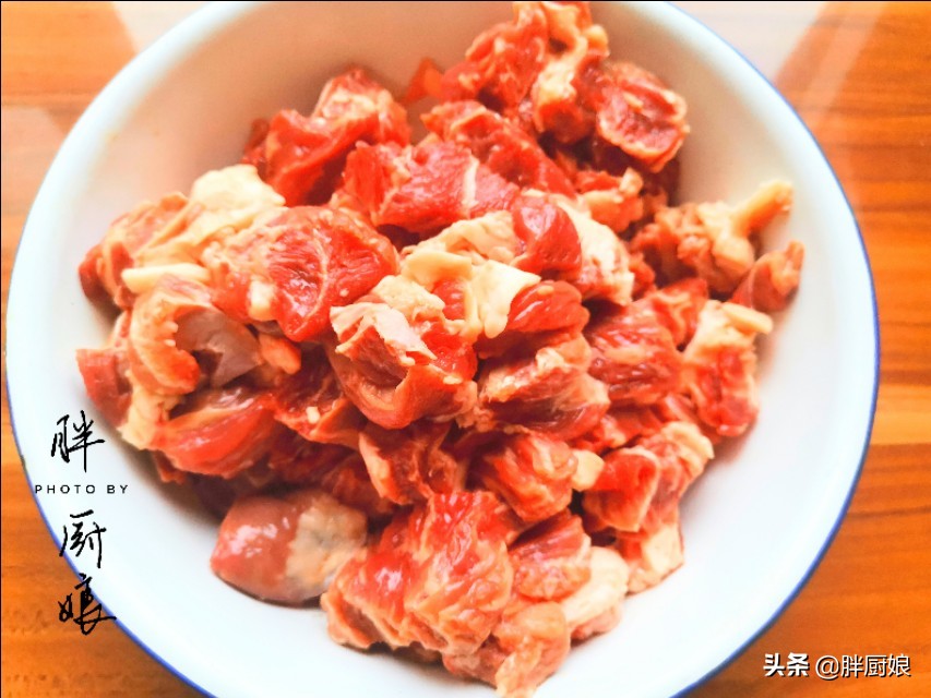 简单的烤牛肉串的做法,家常烤牛肉串教程