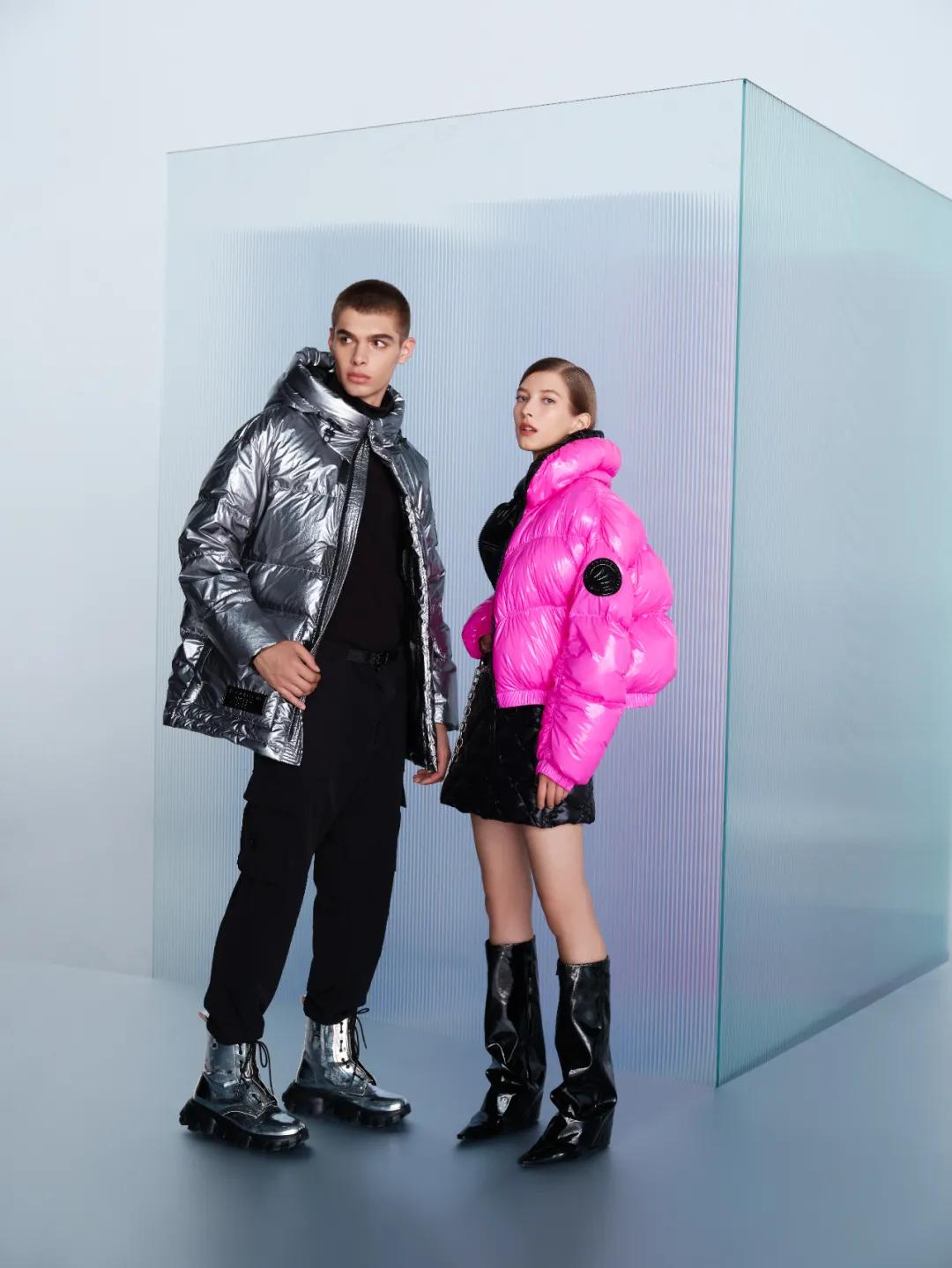 波司登新设计再次出圈？！轻盈+荧光惊艳网友：穿这谁还宅啊