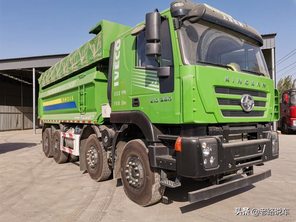 红岩c500450马力渣土车,红岩金刚m500渣土车320马力