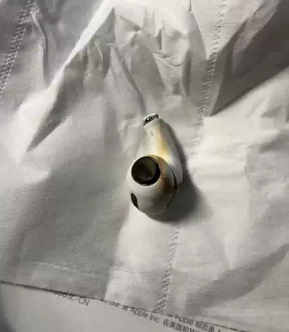 鑻规灉airpods楠岀湡,鑻规灉airpods鐖嗘枡