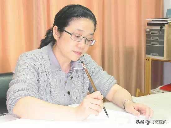 80个硬笔书法欣赏,现代80位书法名家作品欣赏