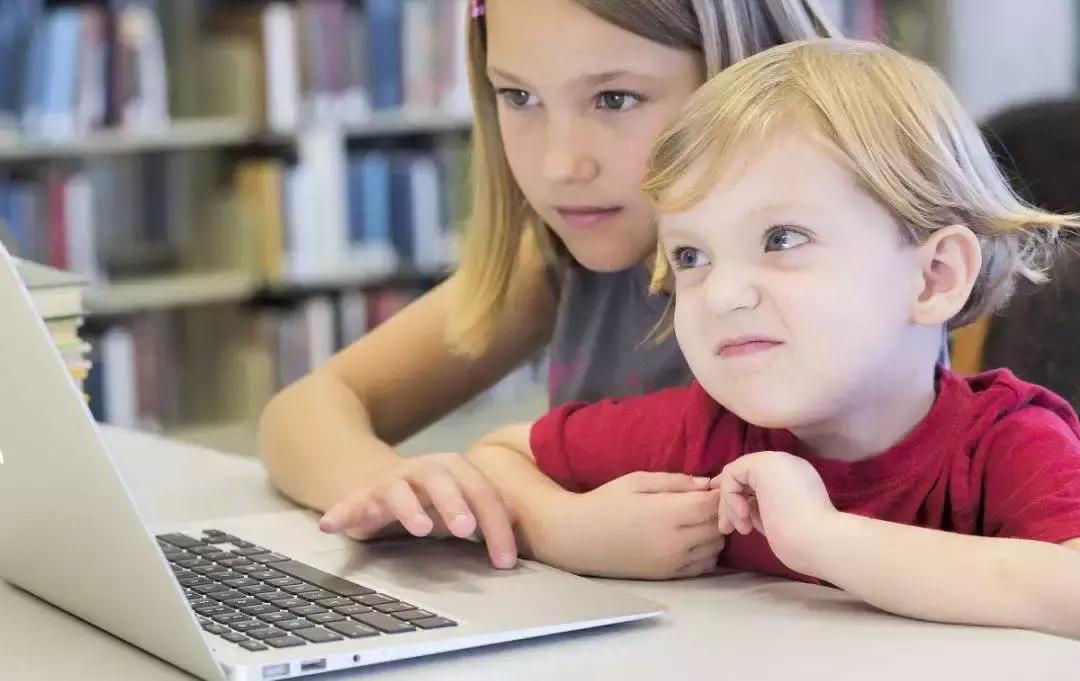 儿童保护眼睛防近视吃什么食物好,预防近视科学健康保护眼睛微视频