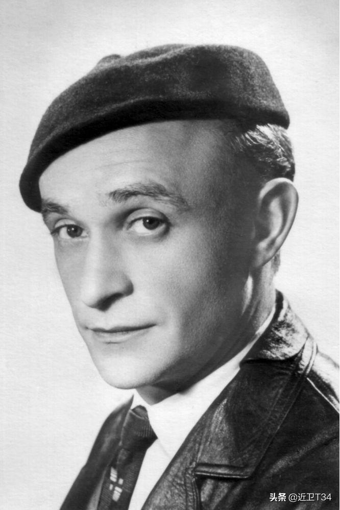 为人们带来欢笑的孤独艺术家—阿列克谢·斯米尔诺夫