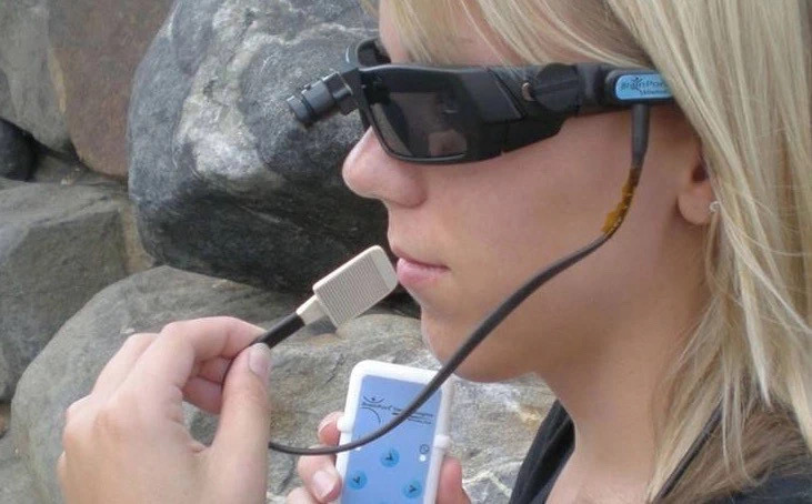 盲人戴上这副眼镜也能看清世界,盲人戴上这种眼镜也能看清楚世界