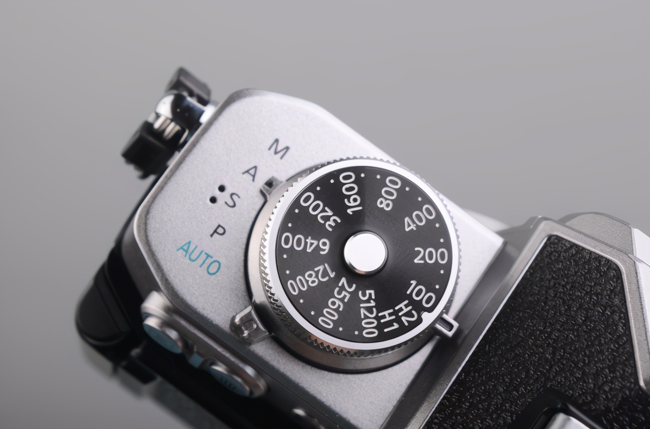 尼康zfc真实测评,尼康zfc复古拍人像