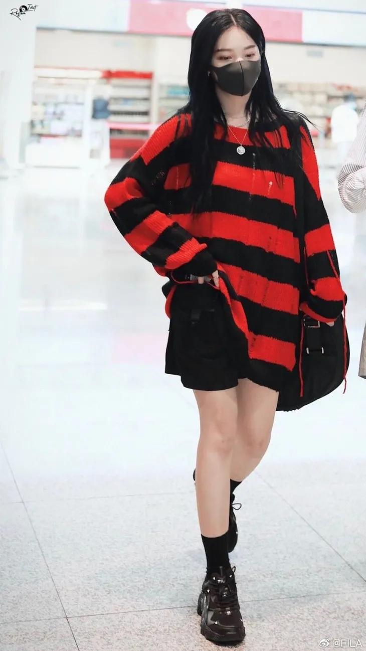 明星们脚上的球鞋，悄悄变贵了