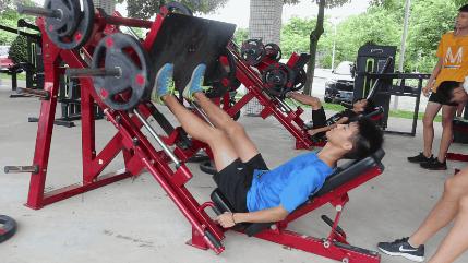 江阳意气风发,江阳意气风发的少年