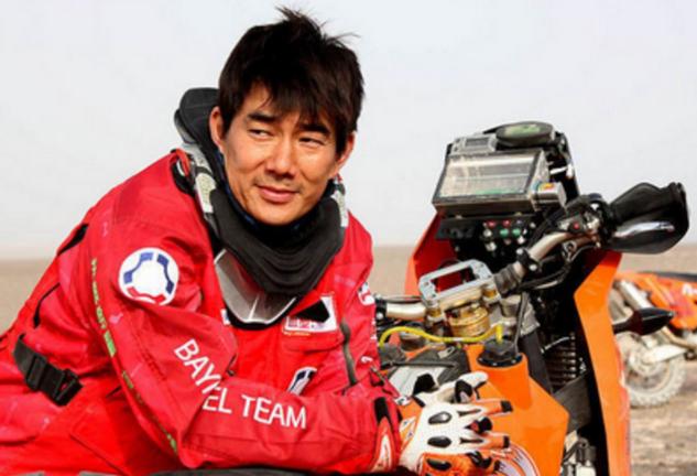 被公司冷藏5年的任贤齐，是如何被小虫“拯救”的？