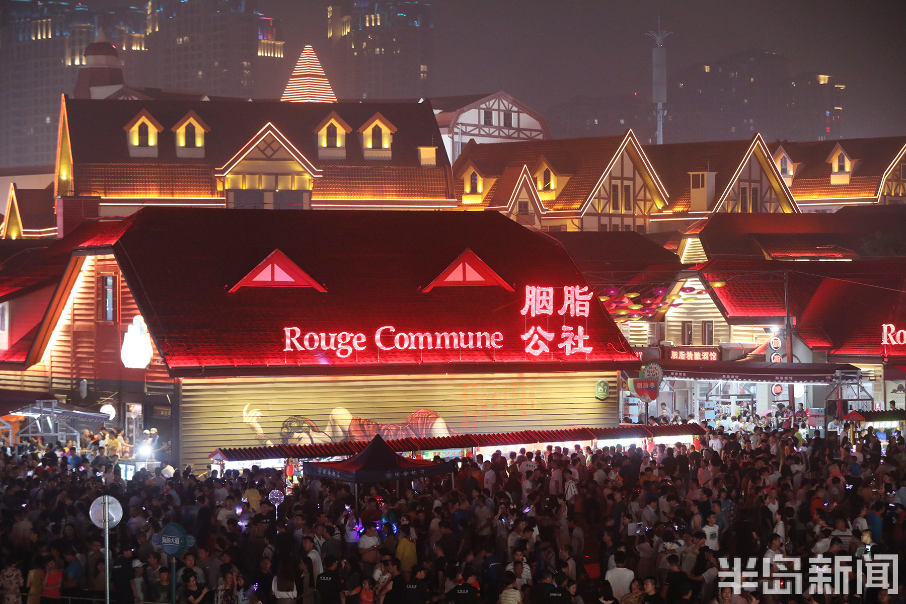 青岛金沙滩啤酒城地标,走进青岛金沙滩啤酒城