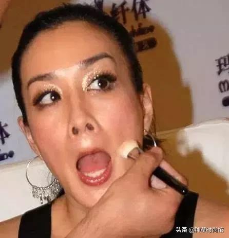 妆前涂太多底妆会怎样,妆前底妆少