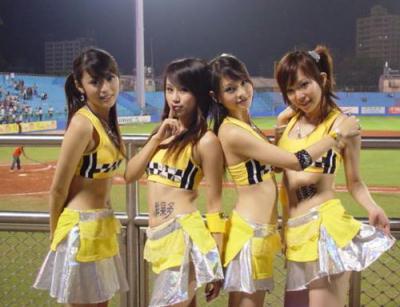 为什么cba球员出场那么少,cba球员哪个和啦啦队谈过