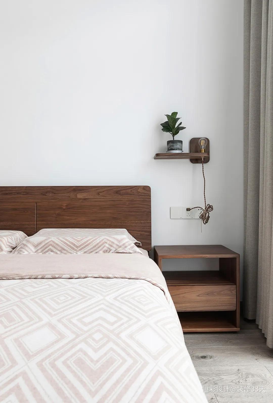 明清家具在现代家庭摆放,原木色古代家具摆放