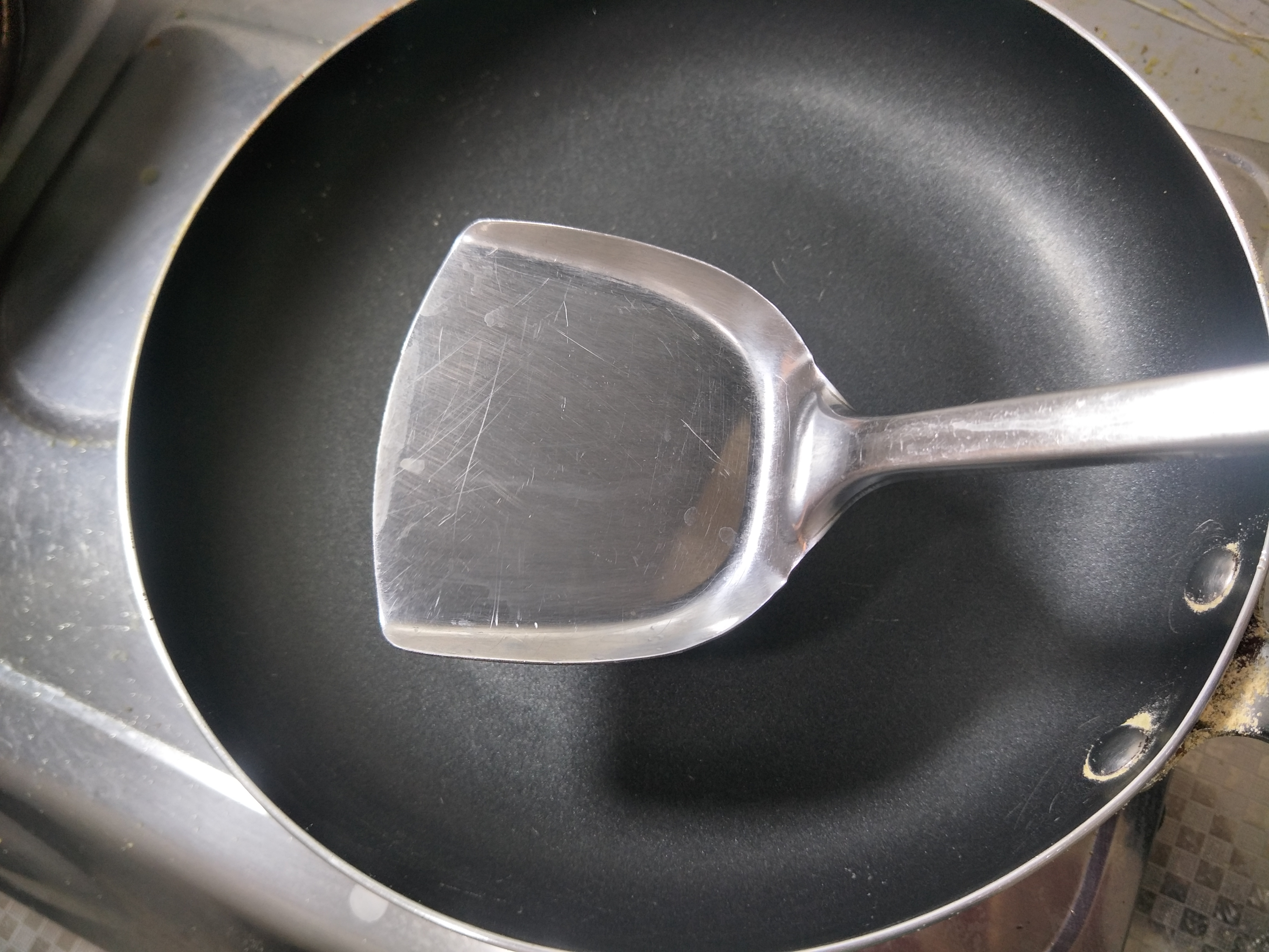 炒菜油老是往外崩怎么办,炒菜崩油小妙招