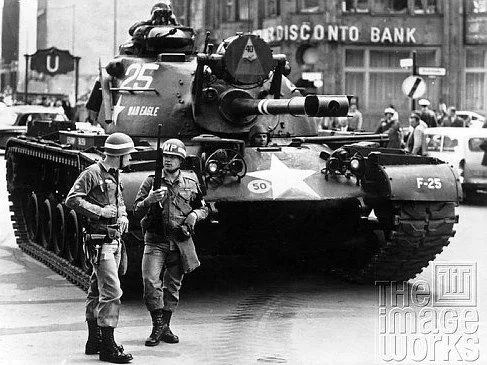 冷战最前线的魅影巨星，T110E4“冲撞少校”3D风格出击