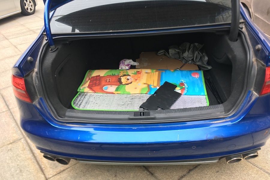 「第一次拍卖」浙江省温州市一辆车牌号为，浙G310KN奥迪小型汽车