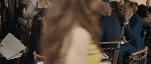 无知还是傲慢？美国土锤妞在巴黎镀金，教教法国人怎么做网红营销