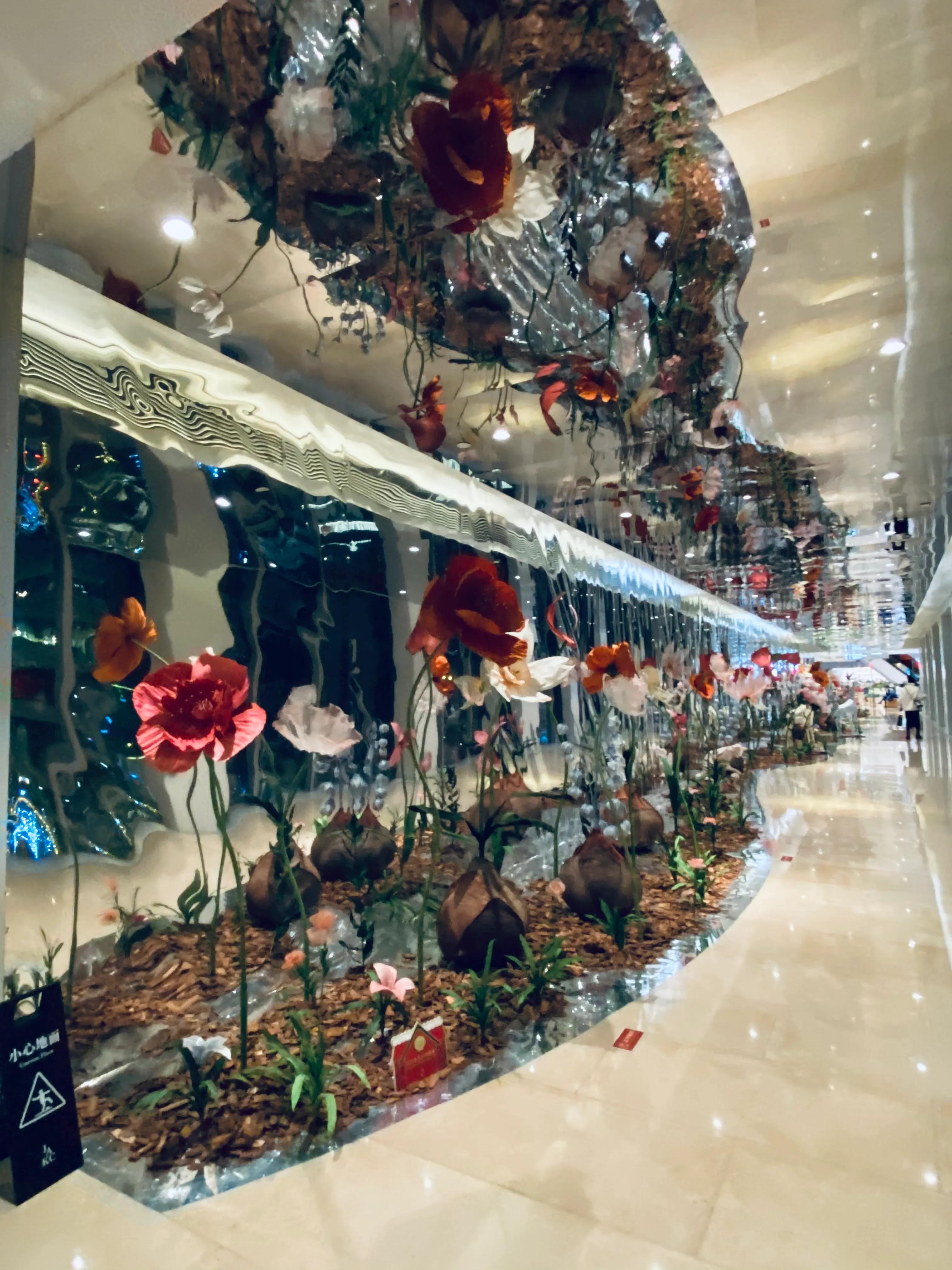 涓婃捣闈欏畨鍢夐噷涓績鏀荤暐,涓婃捣闈欏畨鍢夐噷涓績鍟嗗満