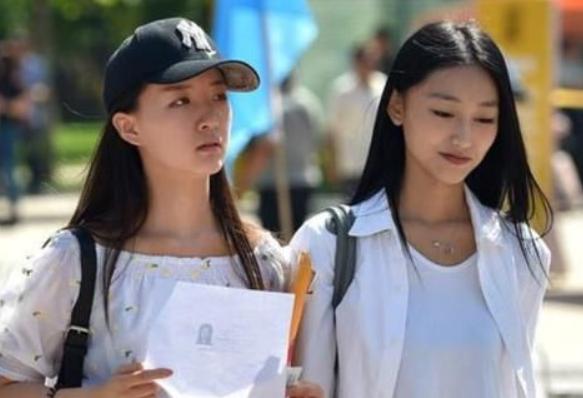 大学生迁户口到学校的利弊,大学生入学迁户口最新政策