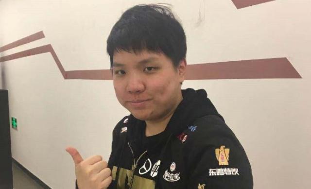 lolrng经典团战,rng现在为何上aj