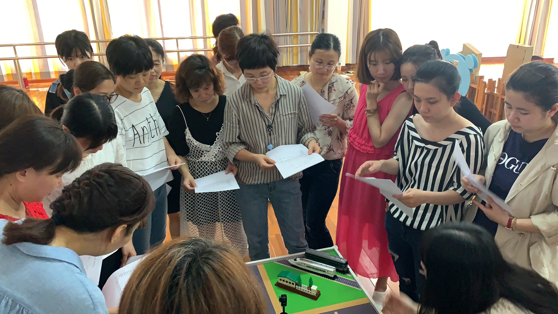 游戏与幼儿园教育的有机融合,游戏与幼儿课程的融合