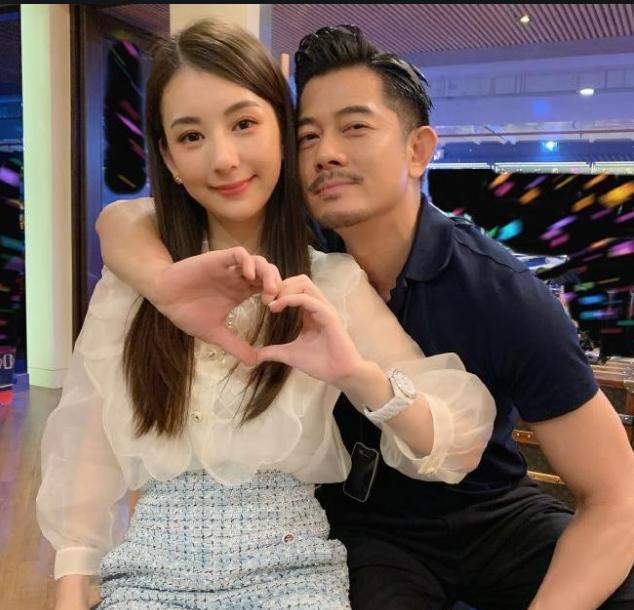 天王嫂方媛以前的事迹,方媛几岁成为天王嫂的