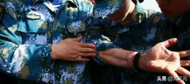 英雄称号跟一等功有什么区别,一等功功臣是什么概念