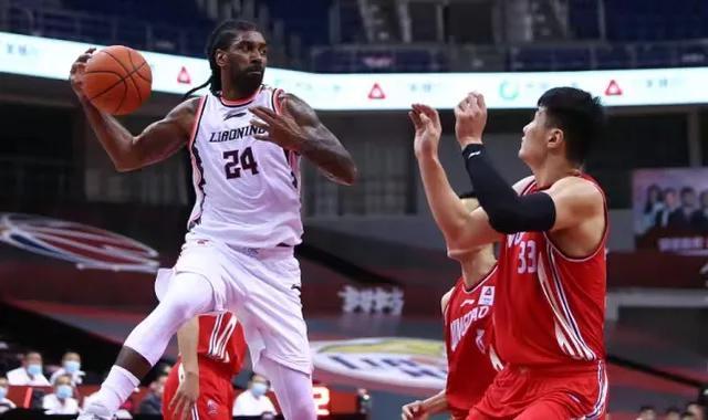 郭艾伦谈换帅,郭艾伦一个人扛起了辽篮大旗