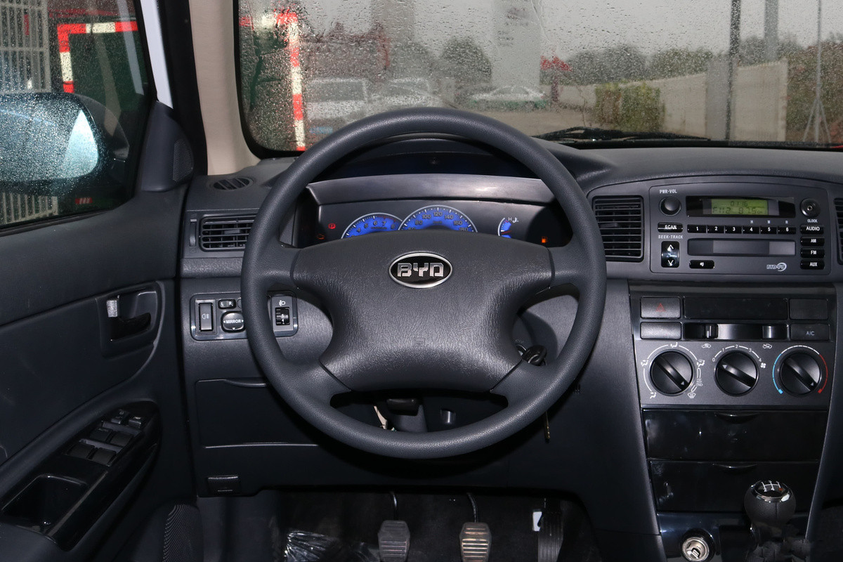 4万多元比亚迪F3手动经典版,4万元的比亚迪f3