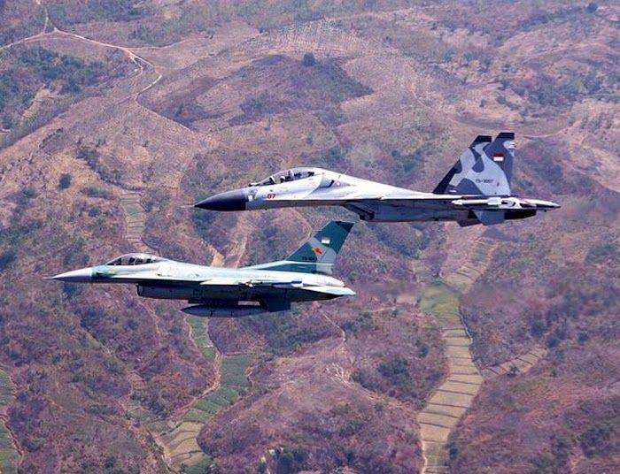 渚у崼绯诲垪鎴樻満瀵规瘮,渚у崼涔嬪穮