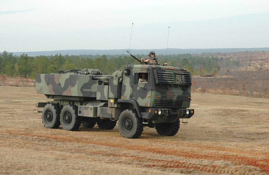 波兰主动交向北约交保护费，美法德一个都不落：花钱也买不回安全