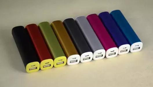 会引起车内爆炸的东西,车内发生爆炸把车炸坏了