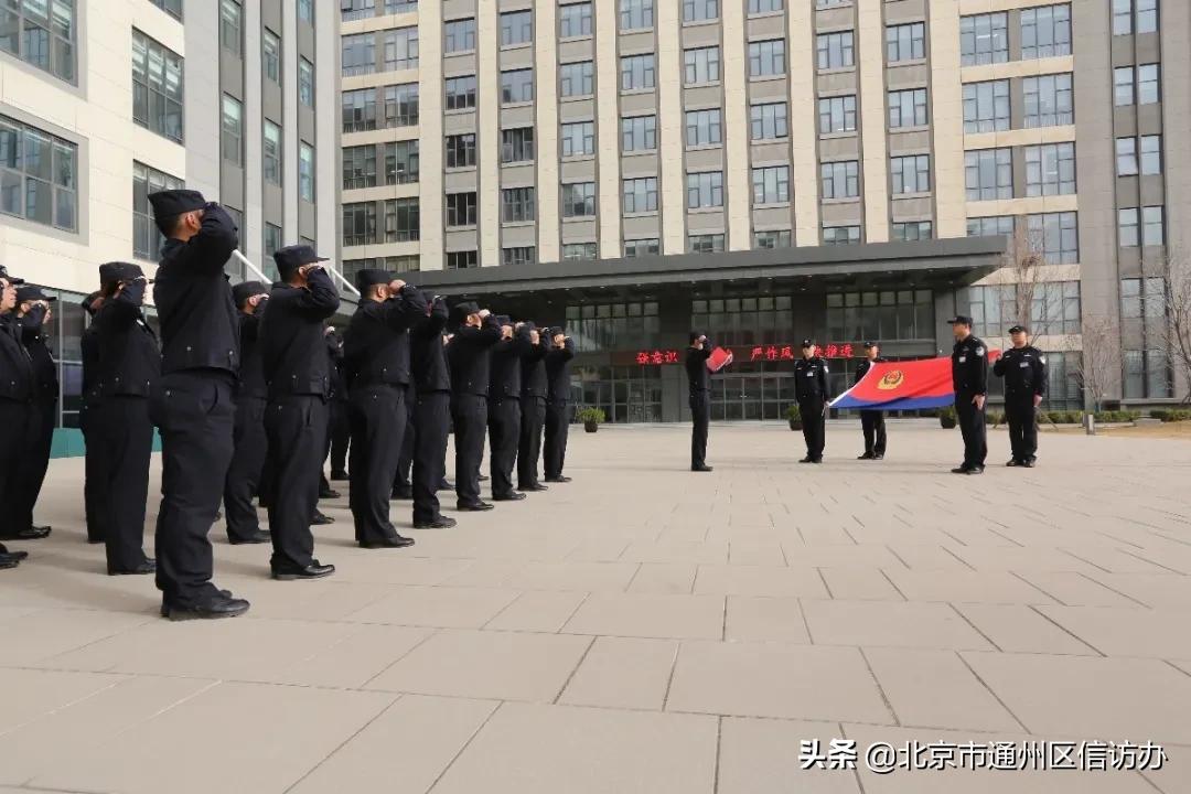 新提拔领导干部培训班,给新上任的基层专干培训