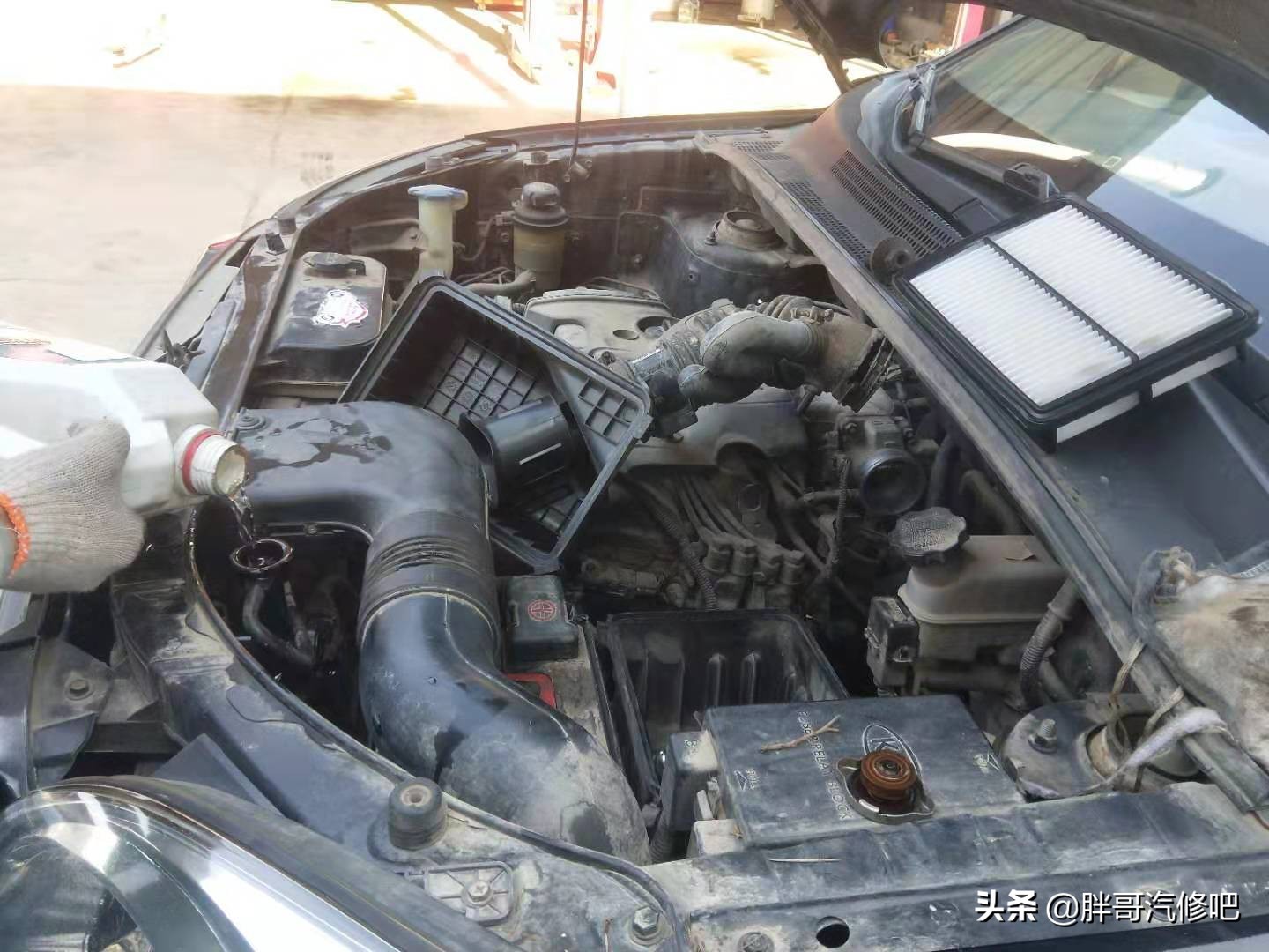 更换防冻液需要清理暖风水箱吗,清洗防冻液水箱的正确方法