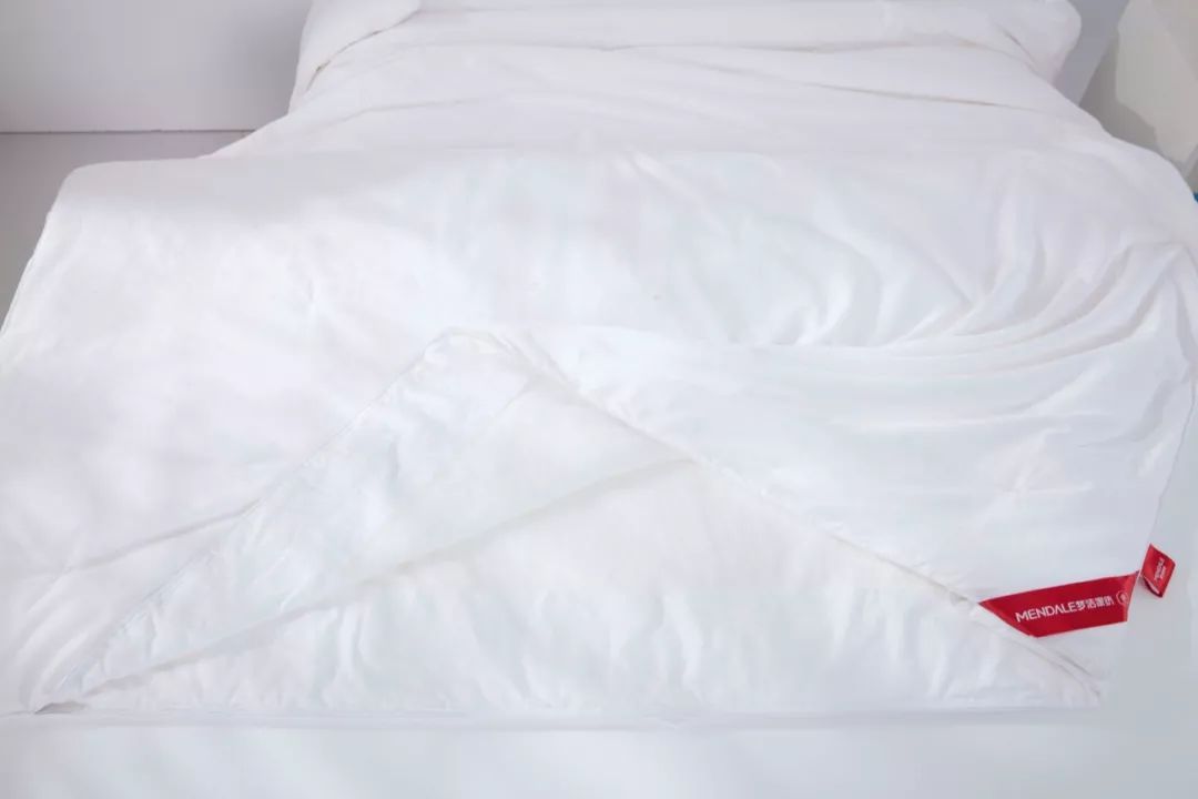 冬天蚕丝被多重比较好,冬天怎么解决蚕丝被不够暖