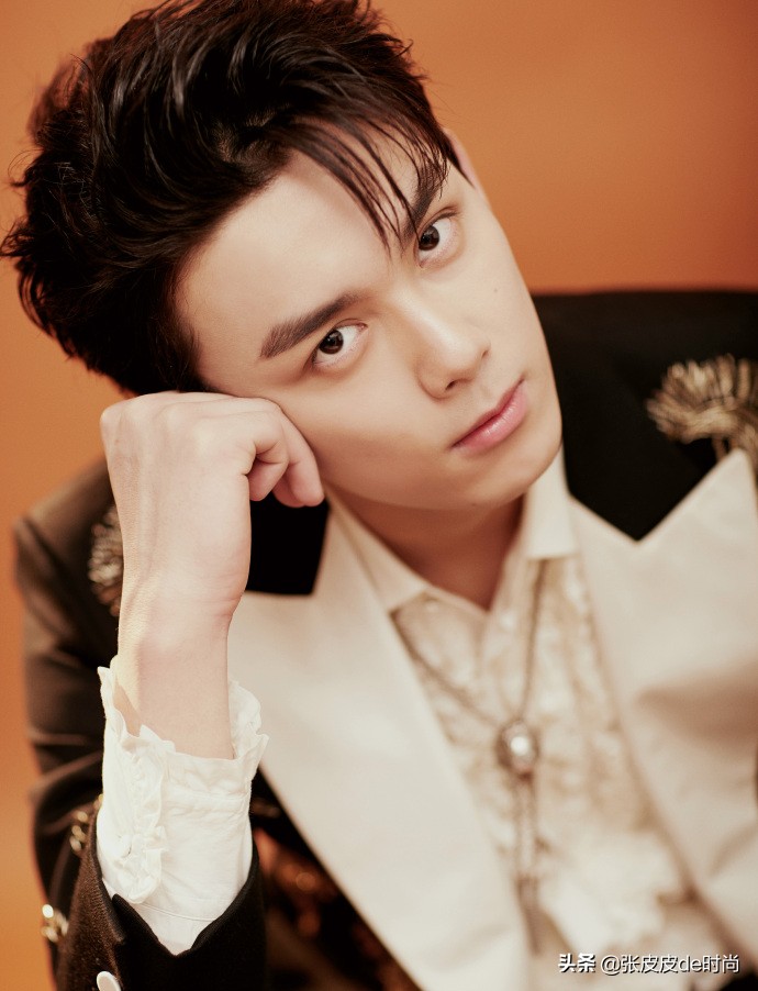 小哪吒吴磊图片 (吴磊是小哪吒吗)