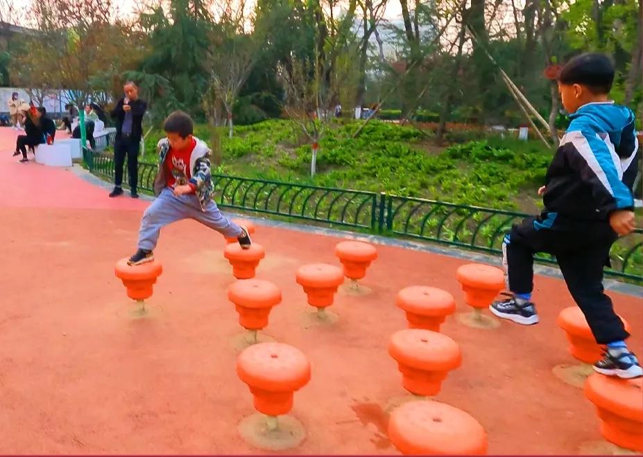 西安莲湖公园要门票吗,西安莲湖公园历史