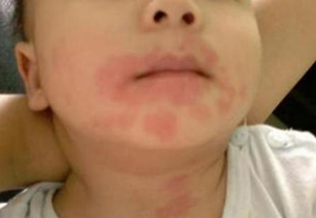 央视曝光的毒湿纸巾,央视曝光毒纸巾原视频