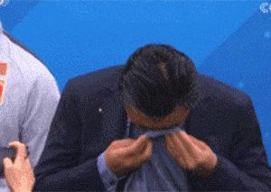 女足守门员九次精彩扑救,女足拼命救球